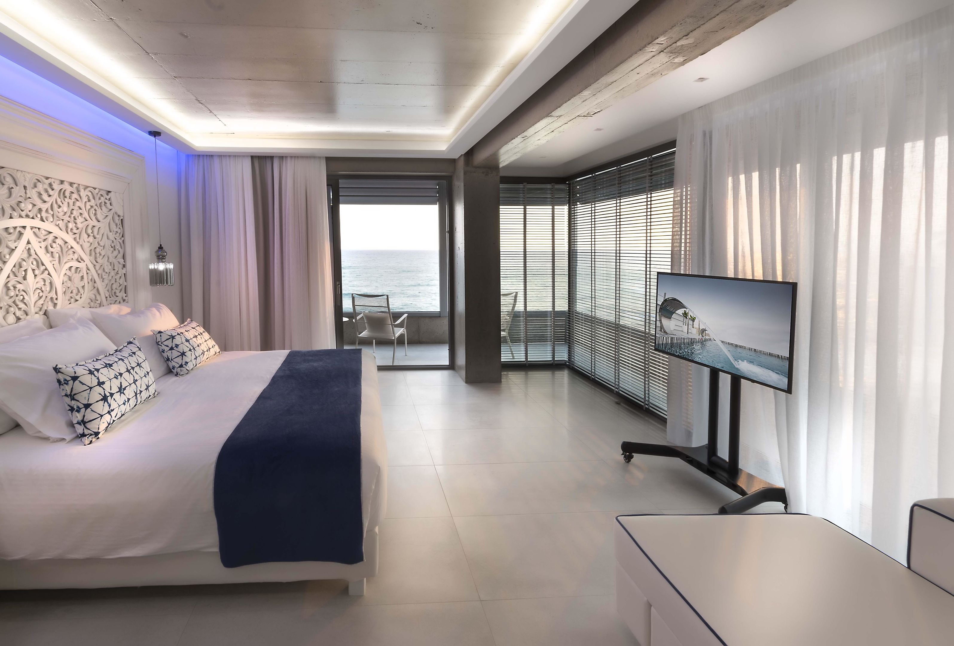 004 W Room Example Double Room Deluxe Junior Suite Room 117182451 (1)